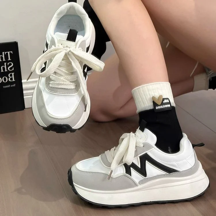 Damen Sportliche Sneaker mit komfortabler Dämpfung und modernem Design Heidi Mode - Image 2