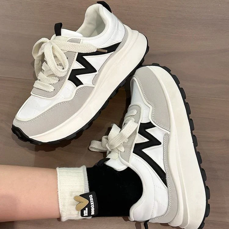 Damen Sportliche Sneaker mit komfortabler Dämpfung und modernem Design Heidi Mode - Image 7
