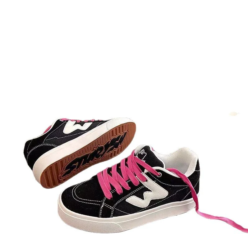 Damen Sportliche Sneaker mit kontrastierenden Schnürsenkeln und robustem Gummiprofil Heidi Mode - Image 5