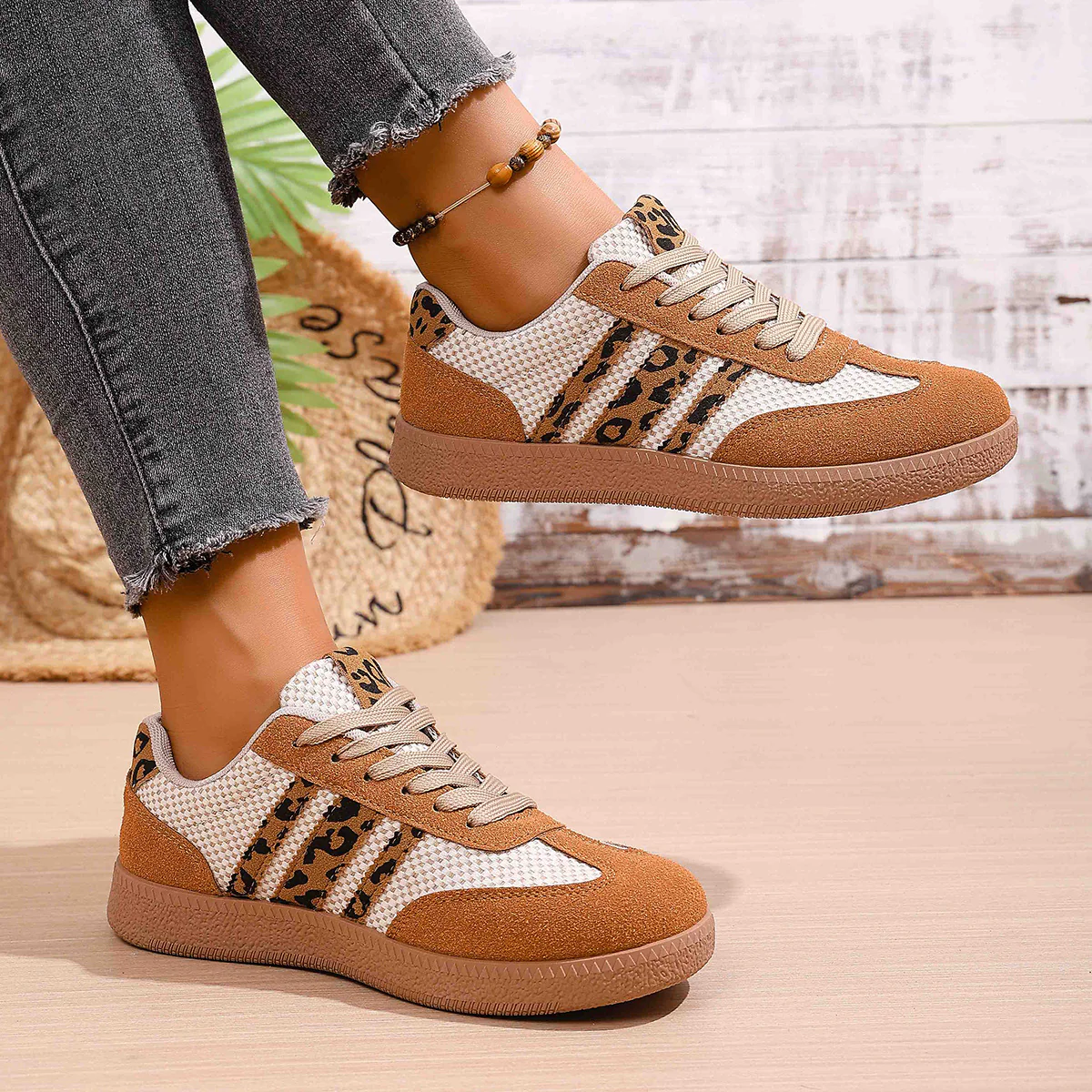 Damen Sportliche Sneaker mit Leoprint und atmungsaktivem Obermaterial Heidi Mode - Image 2