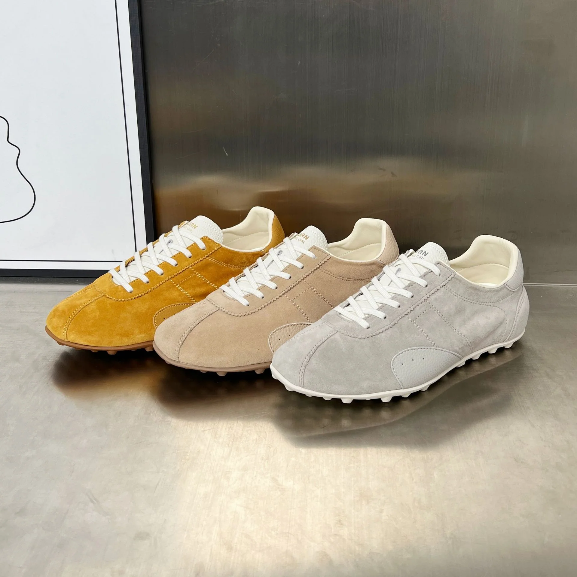 Damen Sportliche Sneaker mit luxuriösem Wildleder und innovativer Sohlenkonstruktion Heidi Mode - Image 4