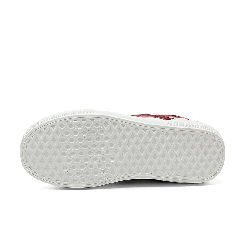 Damen Sportliche Sneaker mit perforiertem Obermaterial und robustem Gummizug Heidi Mode - Image 4