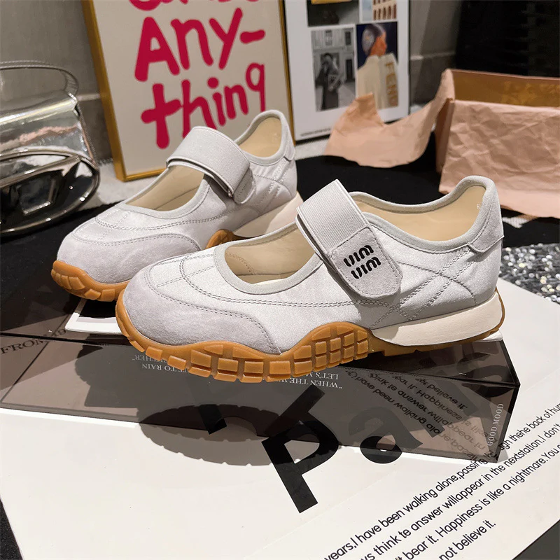 Damen Sportliche Sneaker mit praktischem Klettverschluss und bequemer Sohle Heidi Mode - Image 7