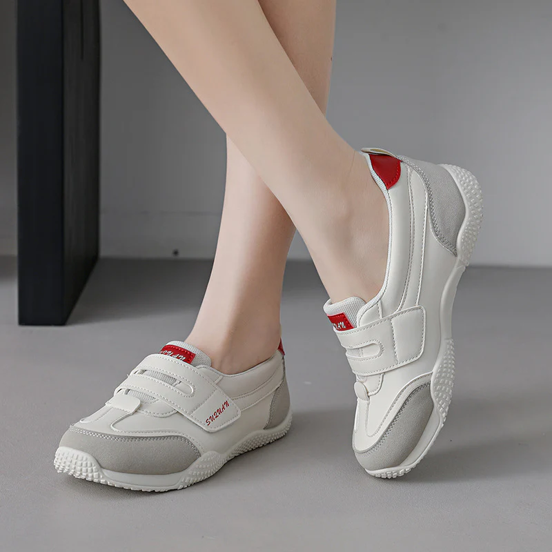 Damen Sportliche Sneaker mit praktischen Klettverschlüssen Heidi Mode - Image 3