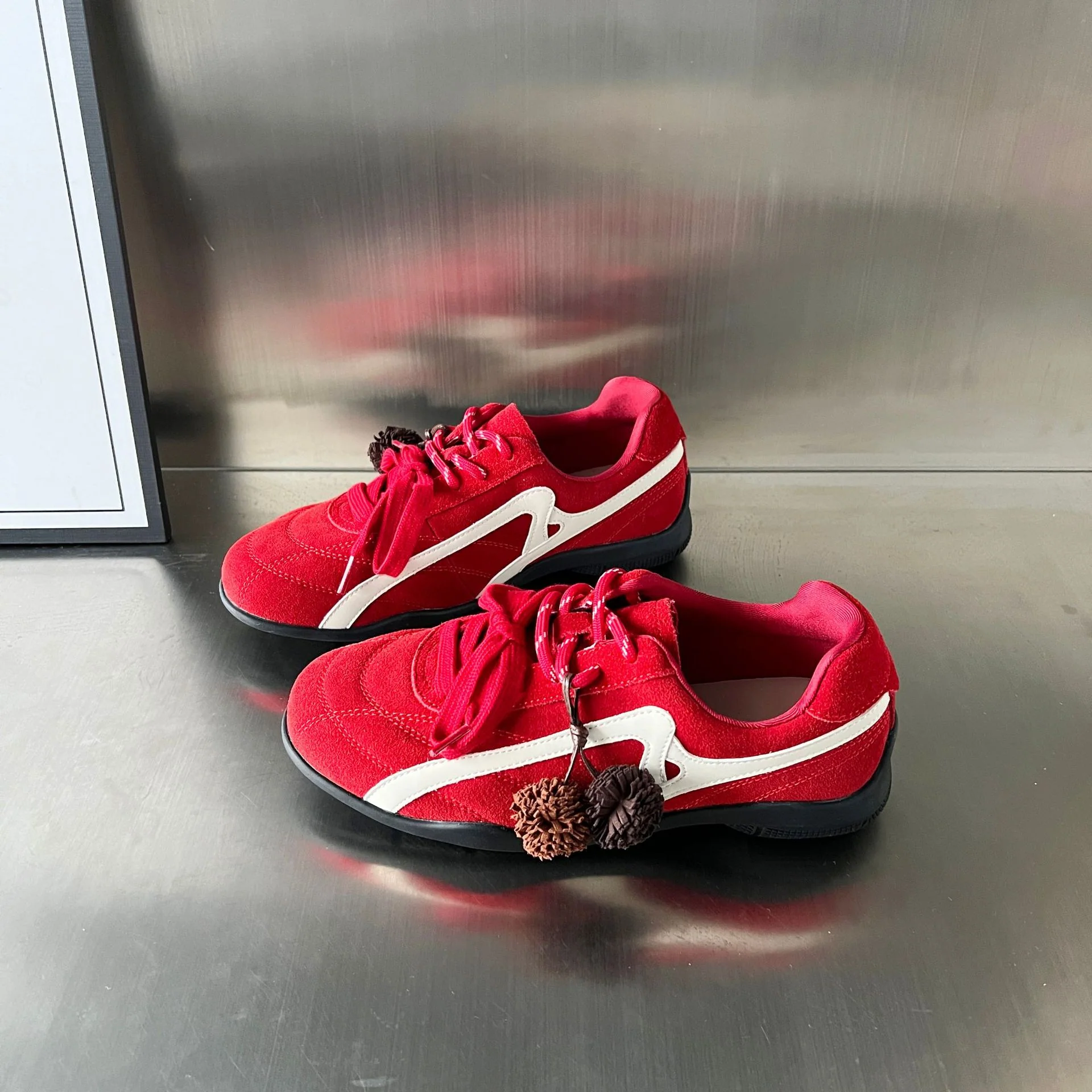 Damen Sportliche Sneaker mit Premium Wildleder und innovativer Dämpfungstechnologie Heidi Mode - Image 7