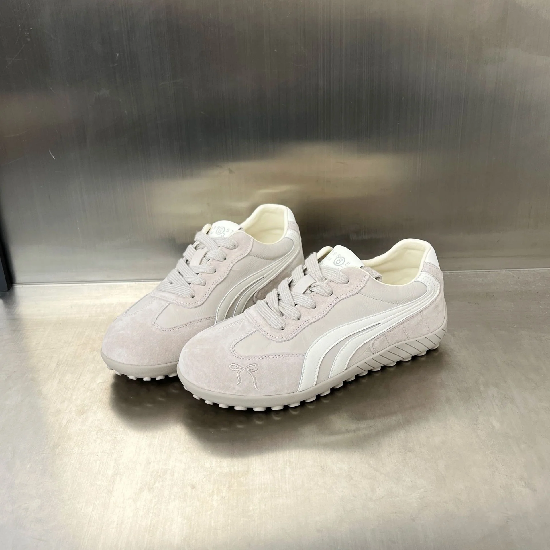 Damen Sportliche Sneaker mit rutschfester Sohle und atmungsaktiver Obermaterialkombination Heidi Mode - Image 8