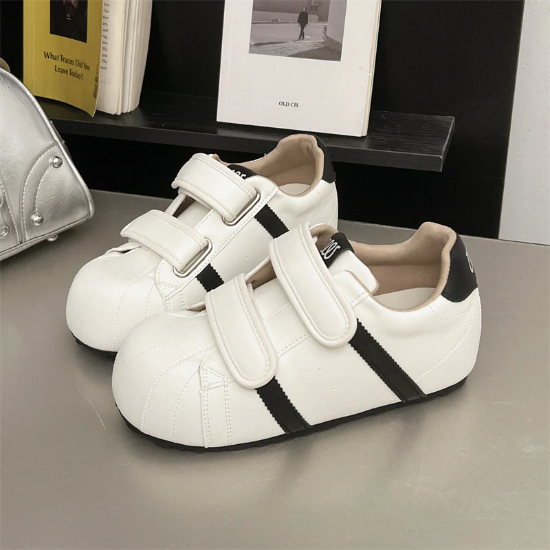 Damen sportliche Sneaker mit verstellbarem Klettverschluss und rutschfester Sohle Heidi Mode - Image 2