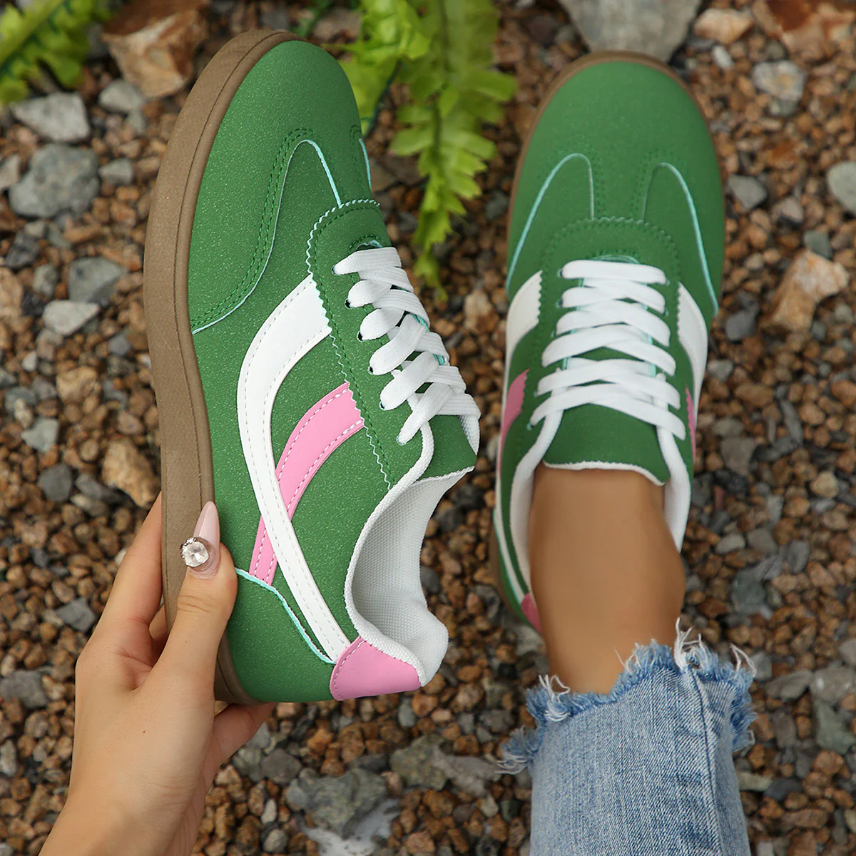 Damen Sportliche Sneakers im retro-inspirierten Style Heidi Mode - Image 2