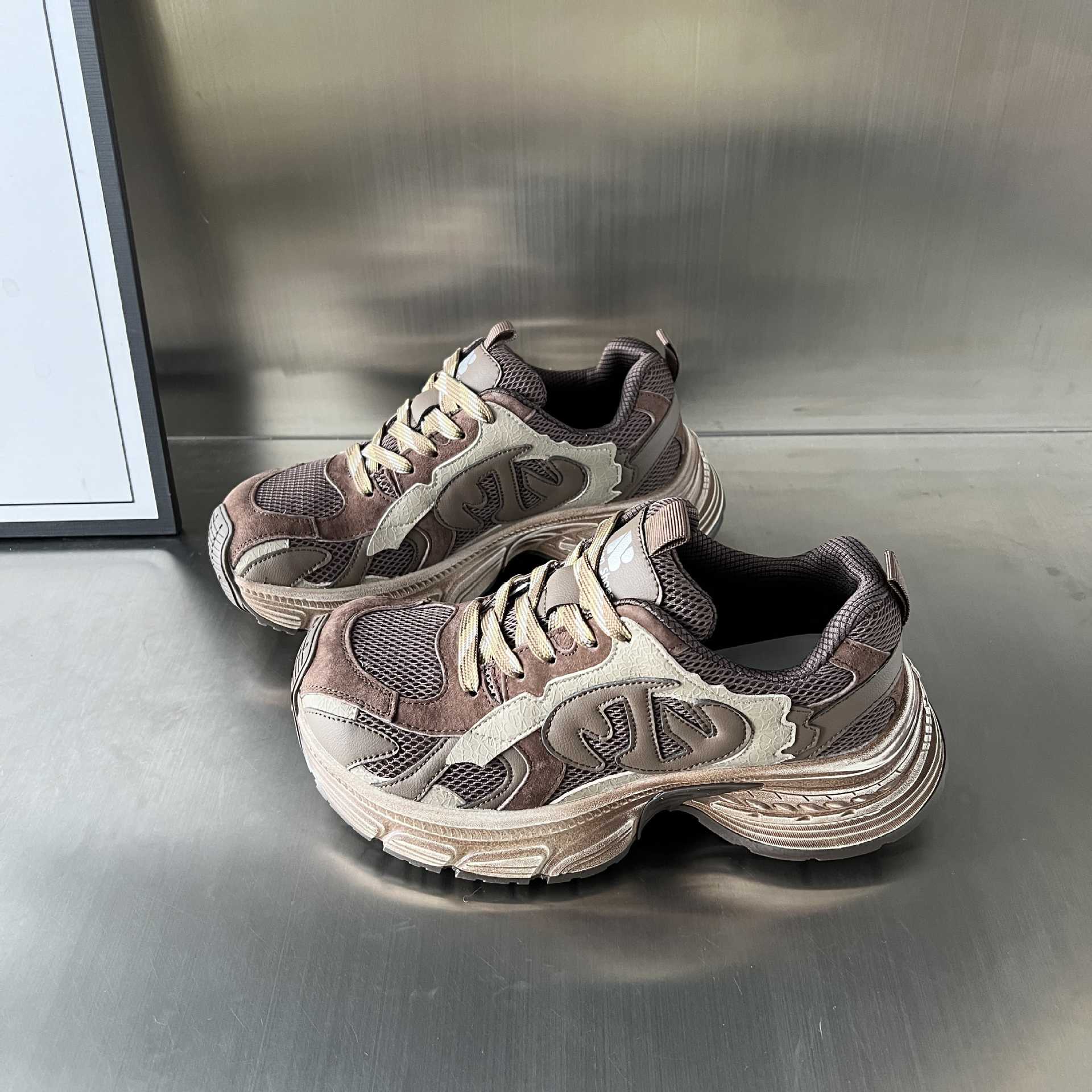 Damen Sportliche Sneakers mit atmungsaktivem Mesh-Einsatz und dämpfendem Komfort Heidi Mode - Image 3