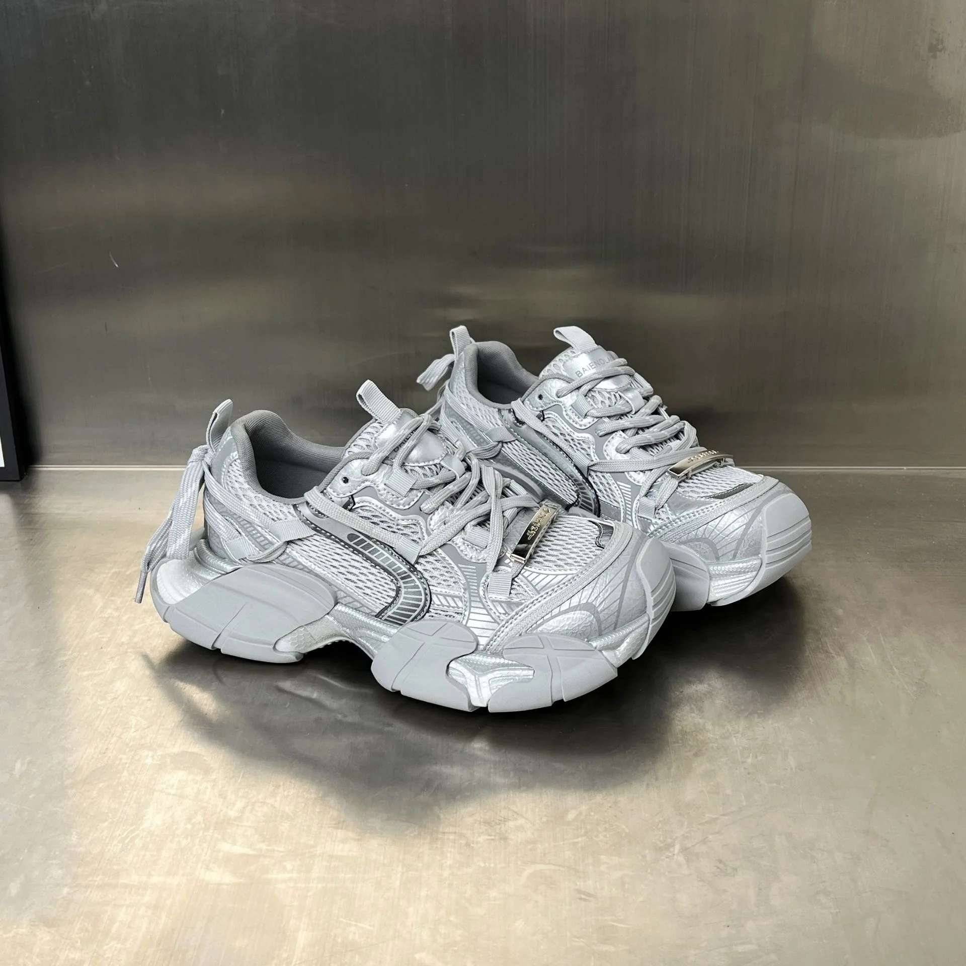 Damen Sportliche Sneakers mit atmungsaktivem Mesh-Obermaterial und dämpfendem Profil Heidi Mode - Image 4