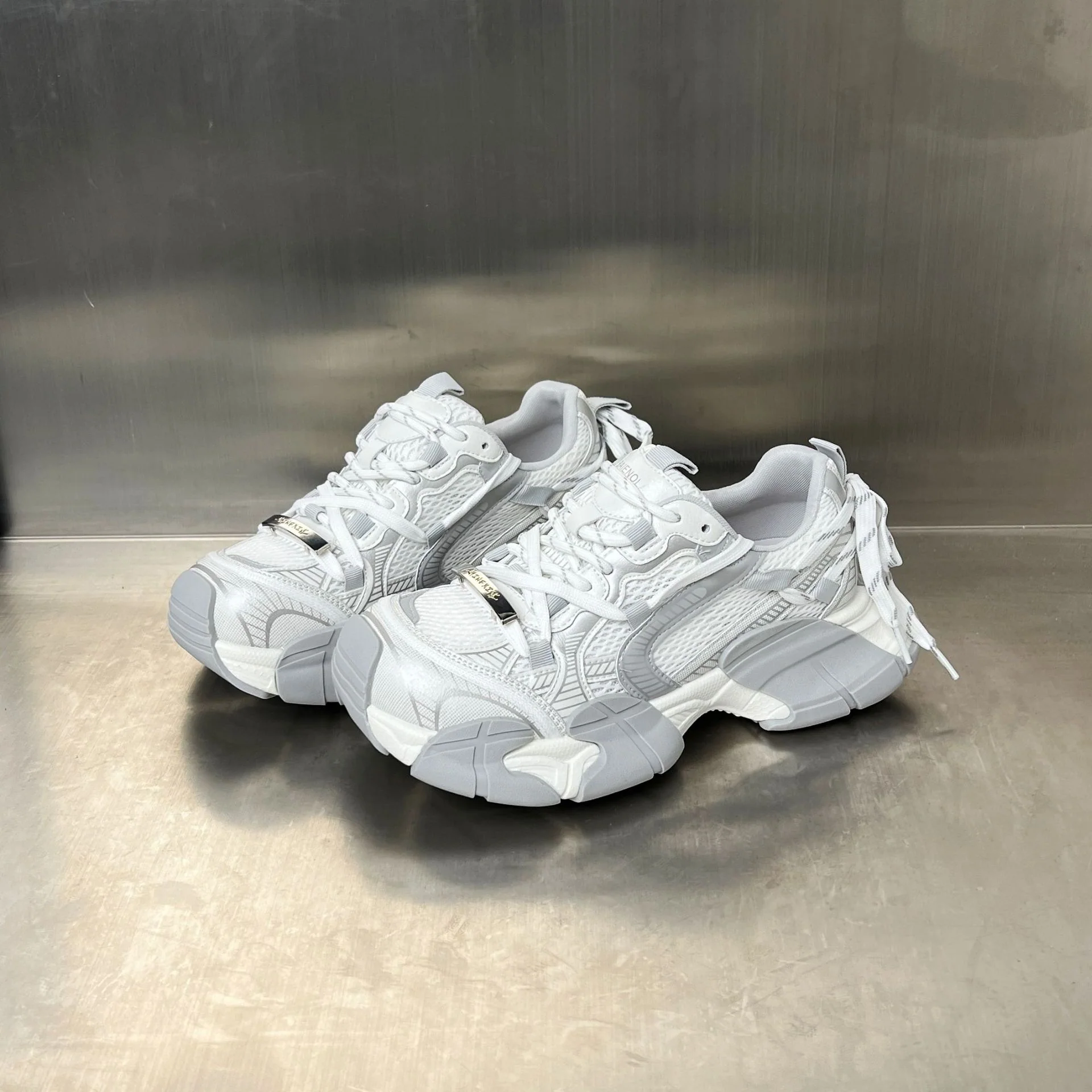 Damen Sportliche Sneakers mit atmungsaktivem Mesh-Obermaterial und dämpfendem Profil Heidi Mode - Image 7
