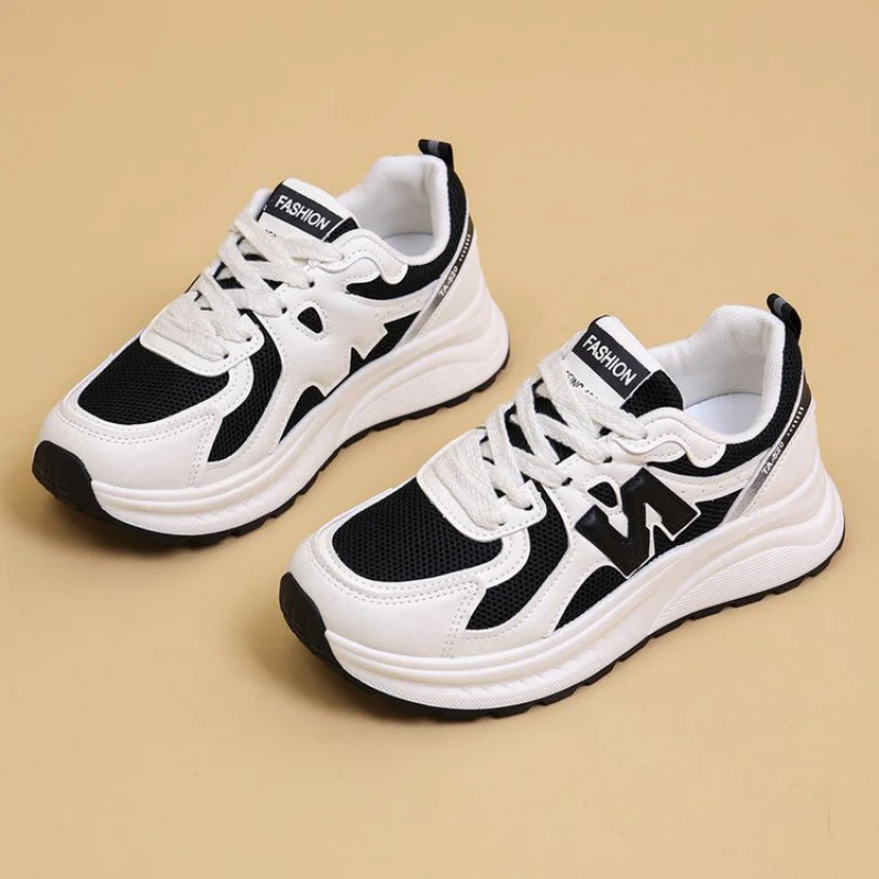 Damen Sportliche Sneakers mit atmungsaktivem Mesh-Obermaterial und dämpfendem Sohlenprofil Heidi Mode - Image 6