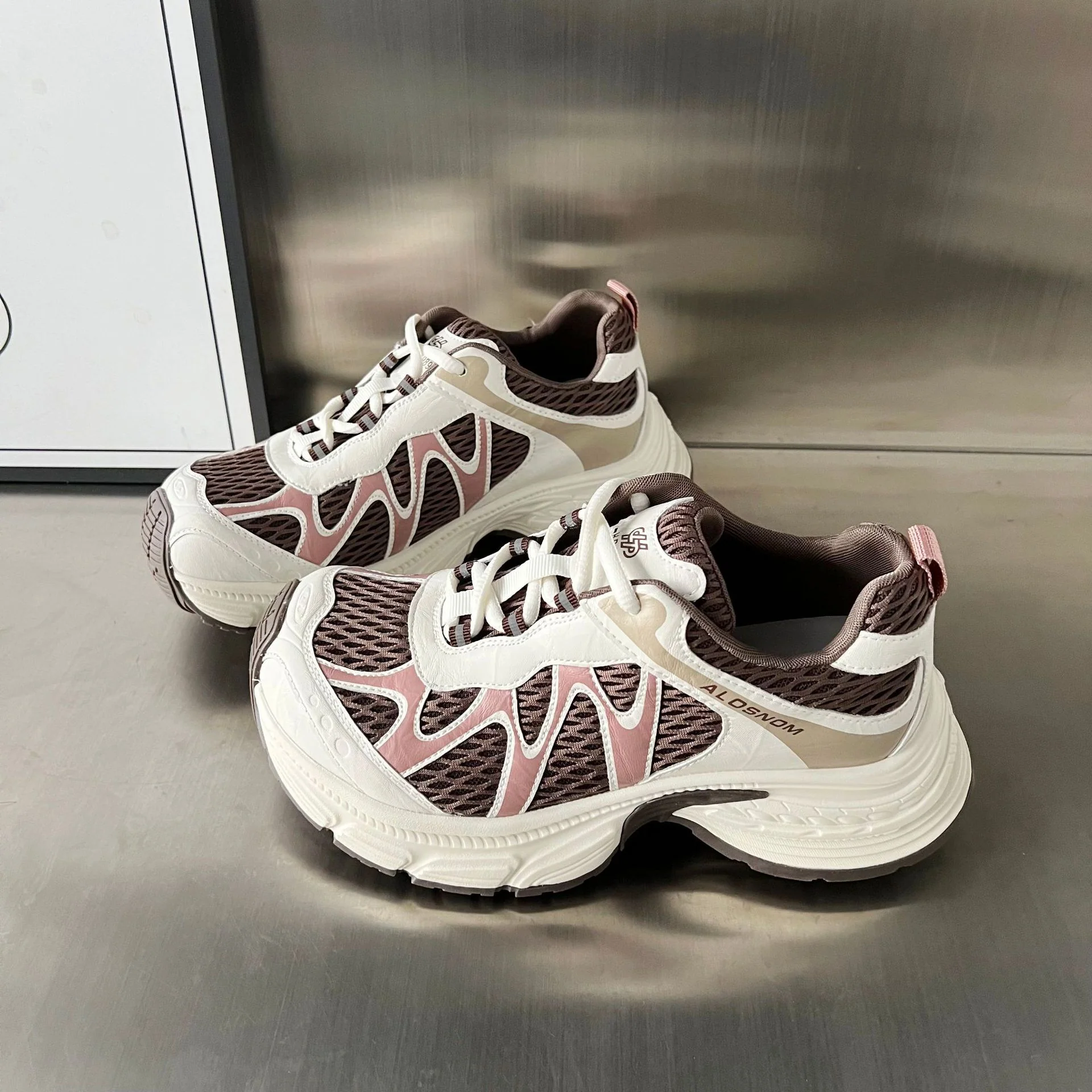 Damen Sportliche Sneakers mit atmungsaktivem Mesh-Obermaterial und ergonomischem Fußbett Heidi Mode