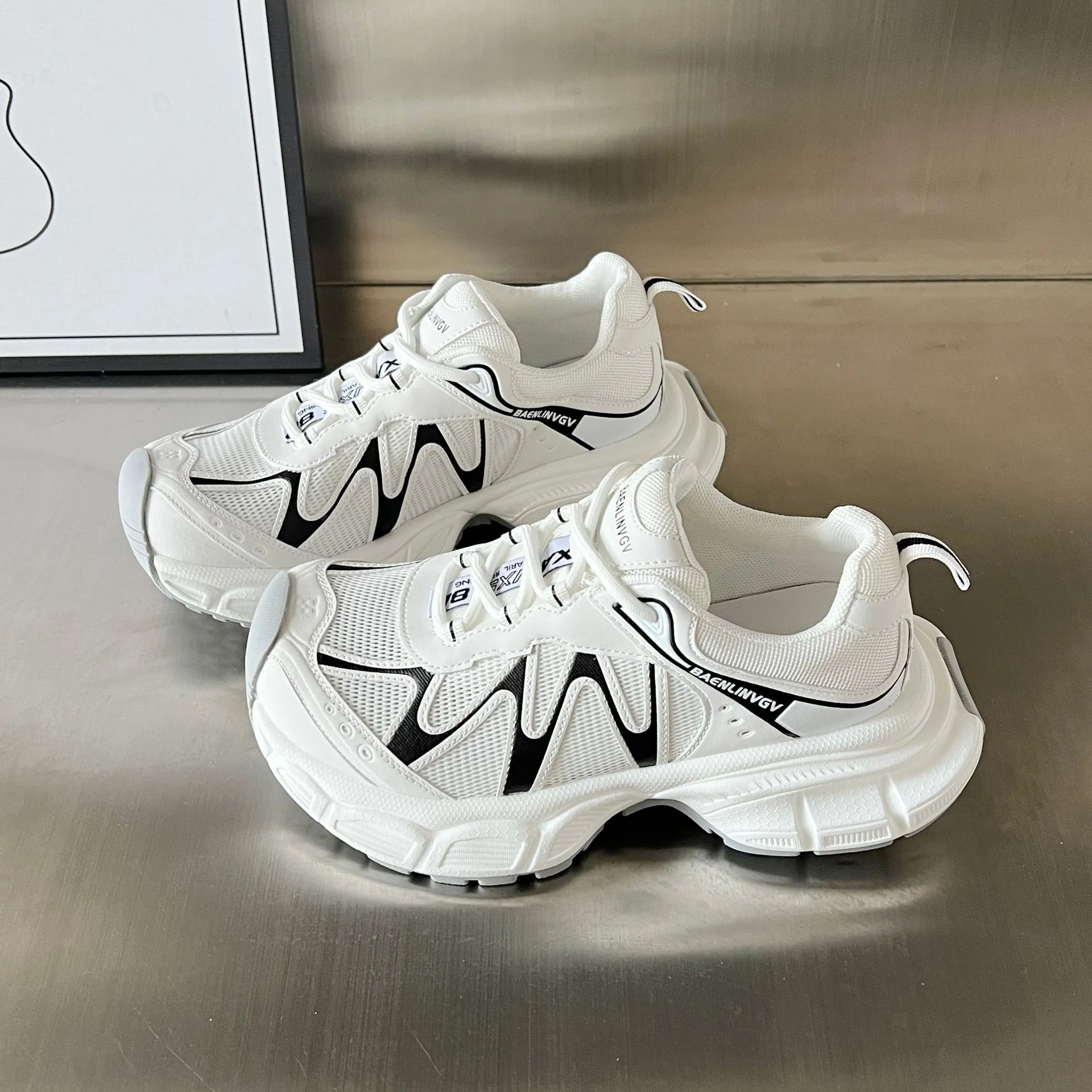 Damen Sportliche Sneakers mit atmungsaktivem Mesh und dämpfender Sohle Heidi Mode - Image 6