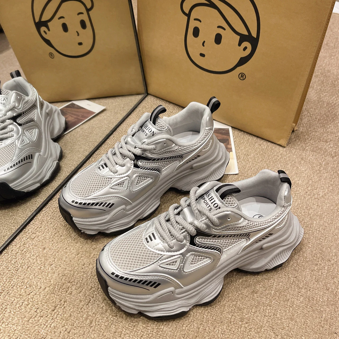 Damen Sportliche Sneakers mit atmungsaktivem Netzmaterial und rutschfester Sohle Heidi Mode - Image 6