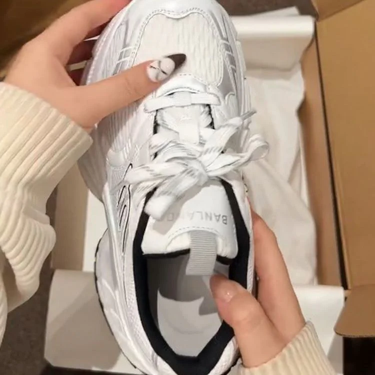 Damen Sportliche Sneakers mit atmungsaktivem Obermaterial und optimaler Dämpfung Heidi Mode - Image 2