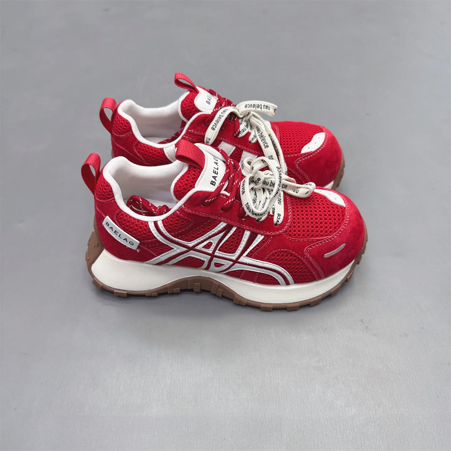 Damen Sportliche Sneakers mit atmungsaktivem Obermaterial und robustem Profil Heidi Mode - Image 6