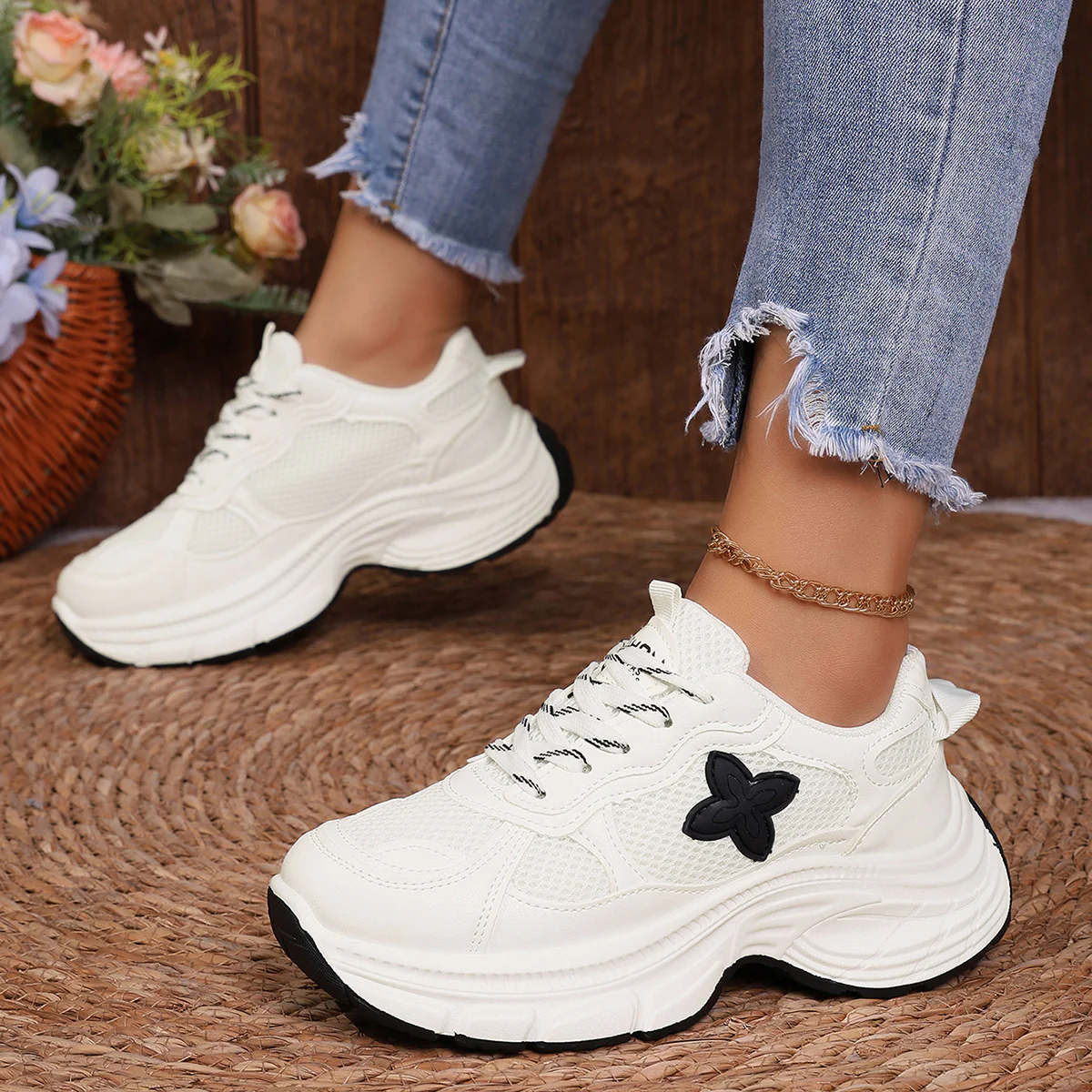 Damen Sportliche Sneakers mit atmungsaktivem Obermaterial und rutschfester Laufsohle Heidi Mode - Image 2