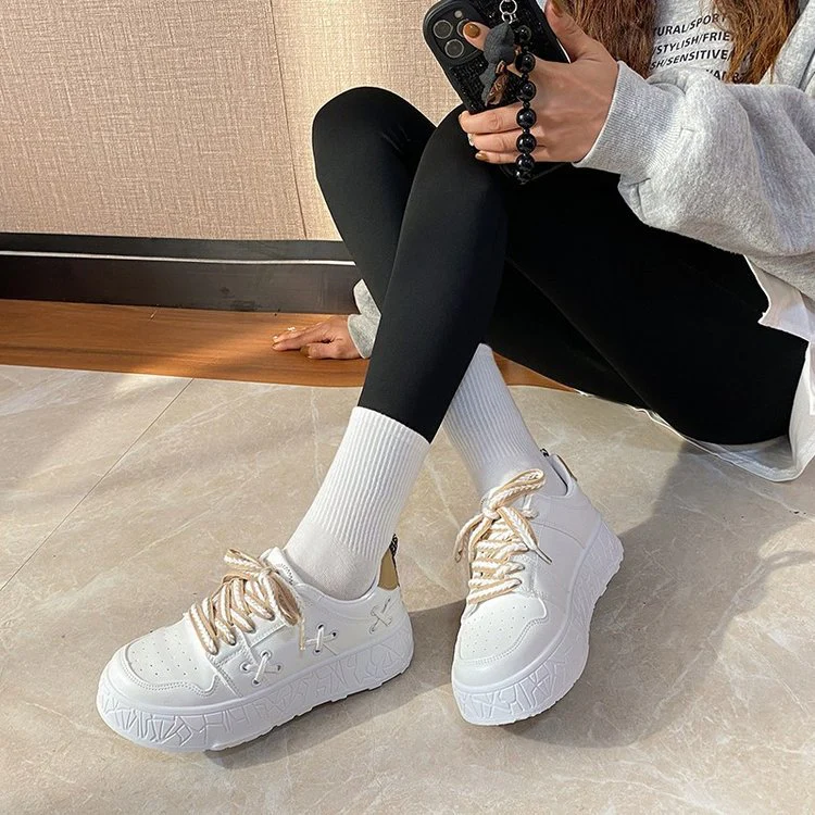 Damen Sportliche Sneakers mit atmungsaktivem Obermaterial und trendigem Design Heidi Mode - Image 4