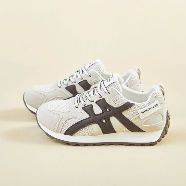Damen Sportliche Sneakers mit atmungsaktiven Einsätzen und rutschfester Laufsohle Heidi Mode