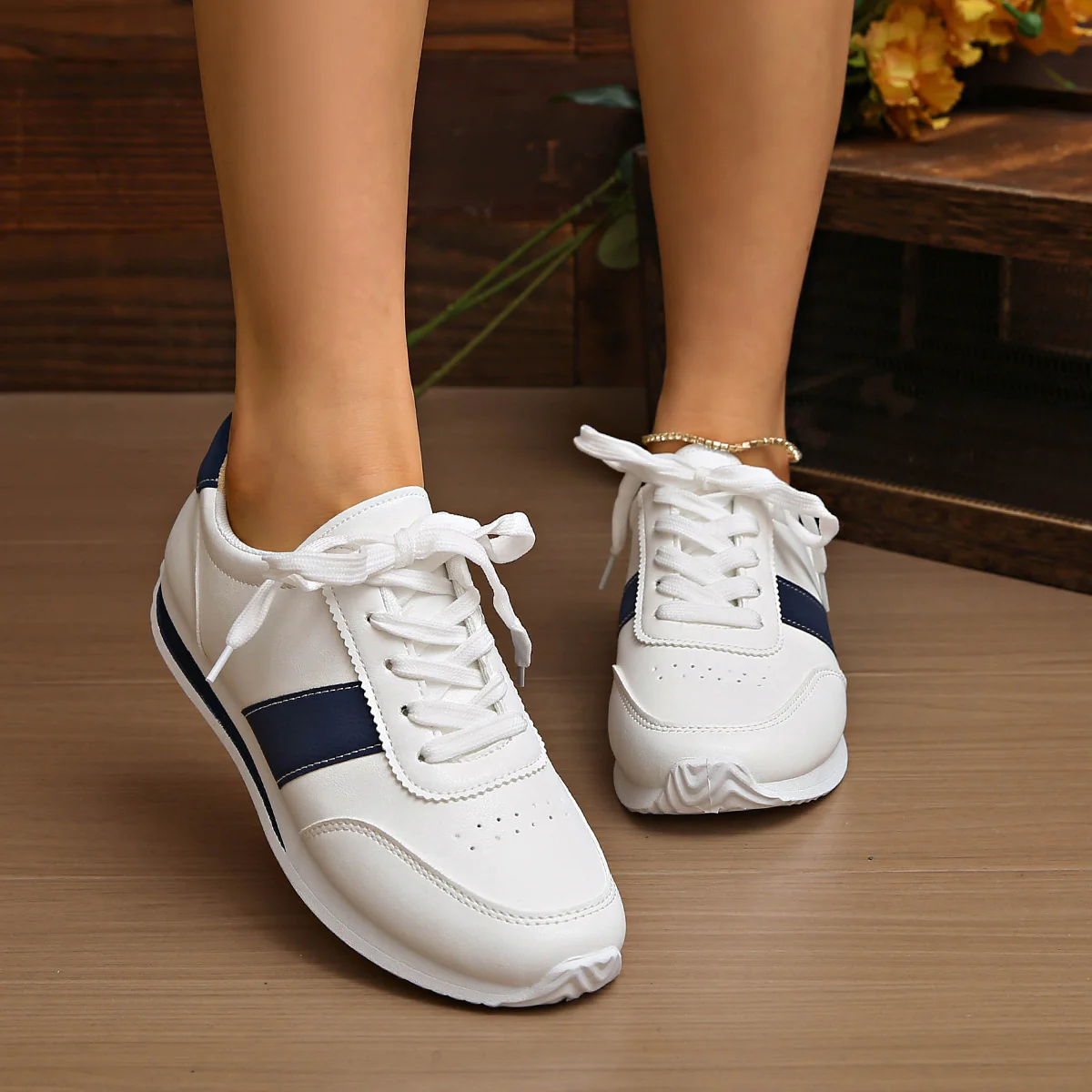 Damen Sportliche Sneakers mit atmungsaktiver Konstruktion Heidi Mode