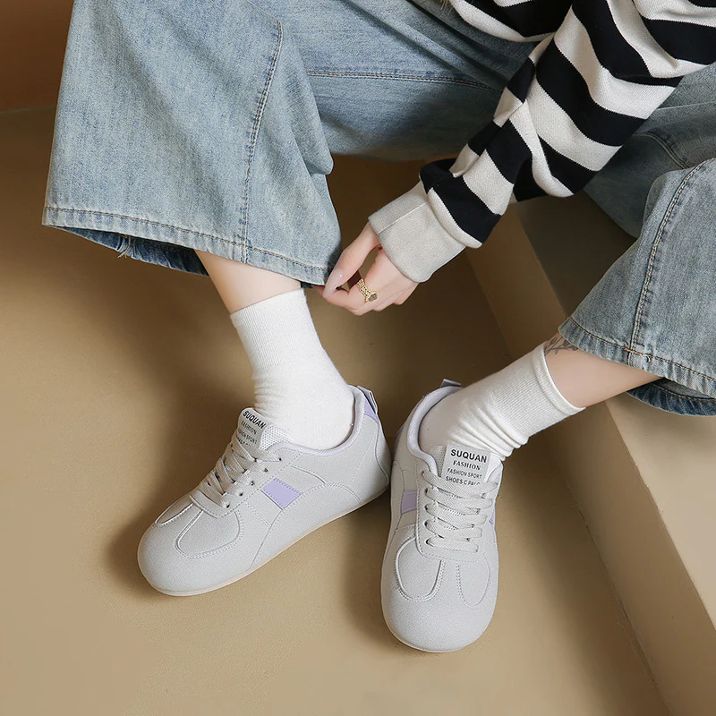 Damen Sportliche Sneakers mit atmungsaktiver Konstruktion und rutschfester Laufsohle Heidi Mode - Image 3