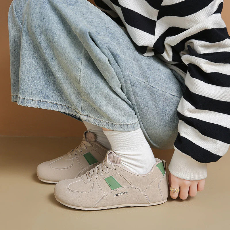 Damen Sportliche Sneakers mit atmungsaktiver Konstruktion und rutschfester Laufsohle Heidi Mode - Image 4