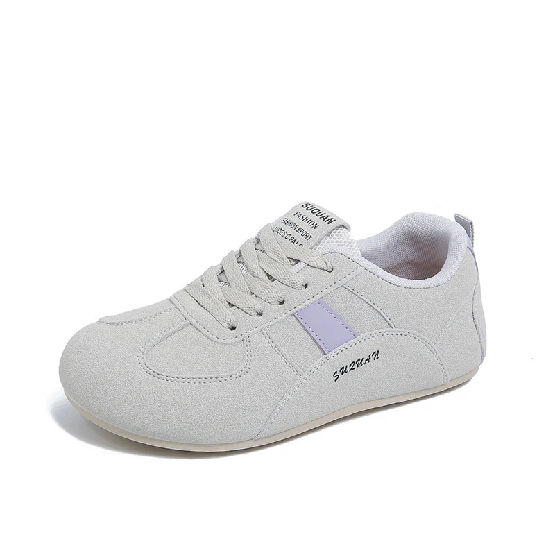 Damen Sportliche Sneakers mit atmungsaktiver Konstruktion und rutschfester Laufsohle Heidi Mode - Image 5
