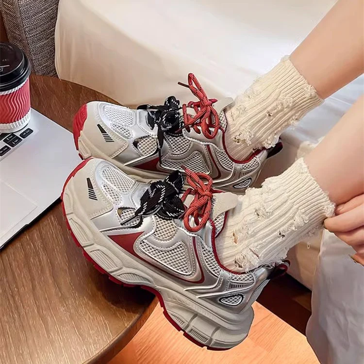 Damen Sportliche Sneakers mit atmungsaktiver Mesh-Oberfläche und federleichtem Dämpfungssystem Heidi Mode - Image 4