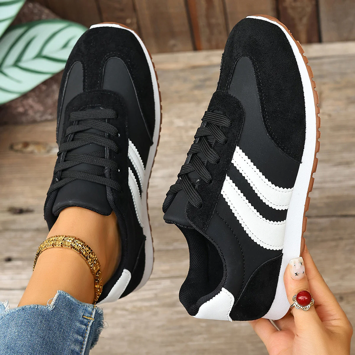 Damen Sportliche Sneakers mit atmungsaktiver Mesh-Oberfläche und klassisch-modernem Design Heidi Mode - Image 3