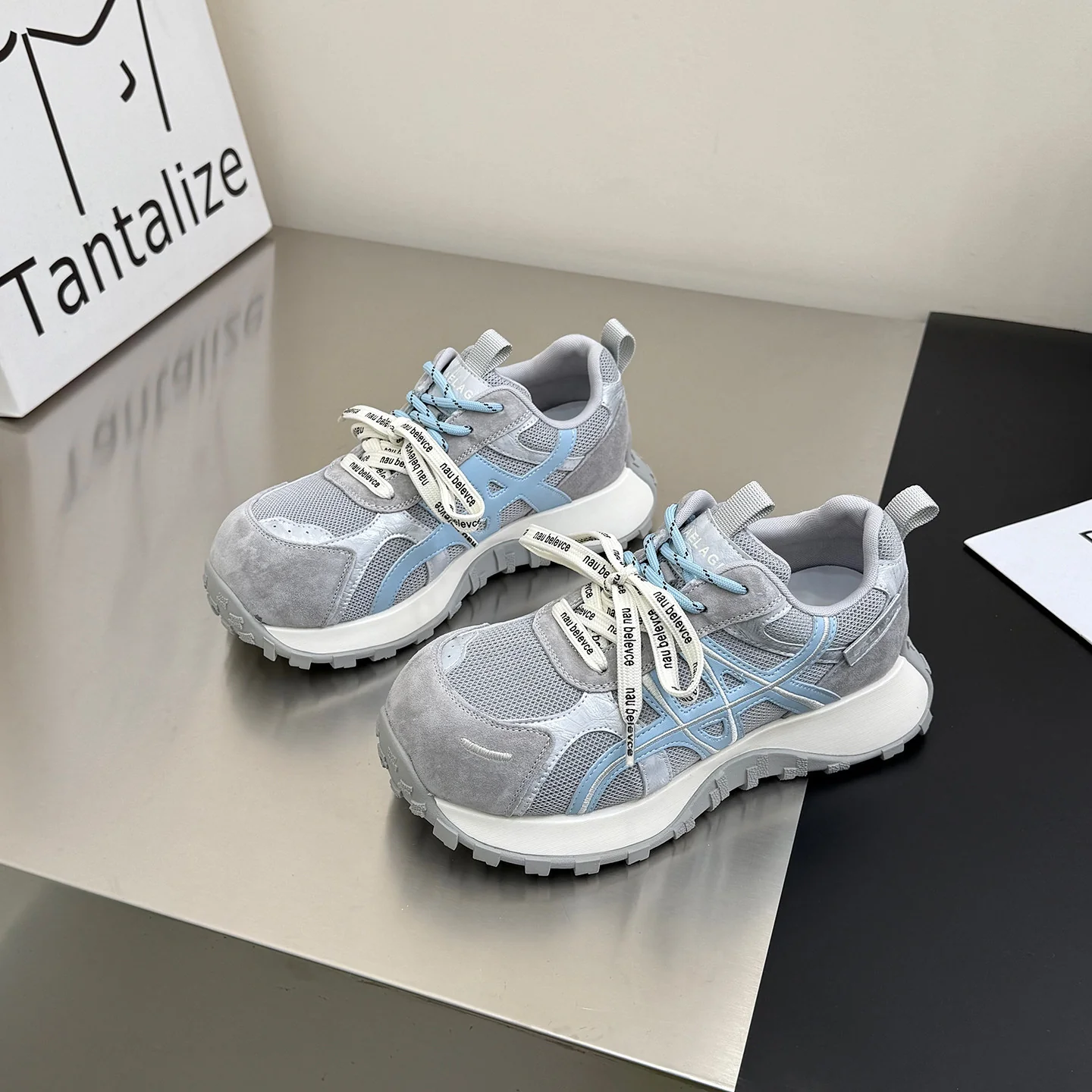 Damen Sportliche Sneakers mit atmungsaktiver Mesh-Oberfläche und robustem Sohlenprofil Heidi Mode - Image 6