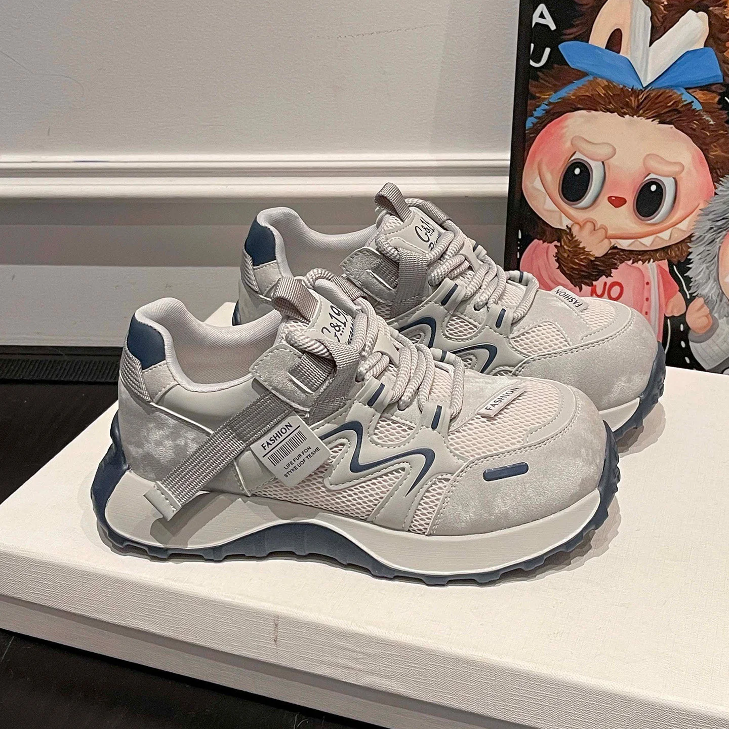 Damen Sportliche Sneakers mit atmungsaktiver Mesh-Oberfläche und verstärktem Fersenbereich Heidi Mode - Image 7