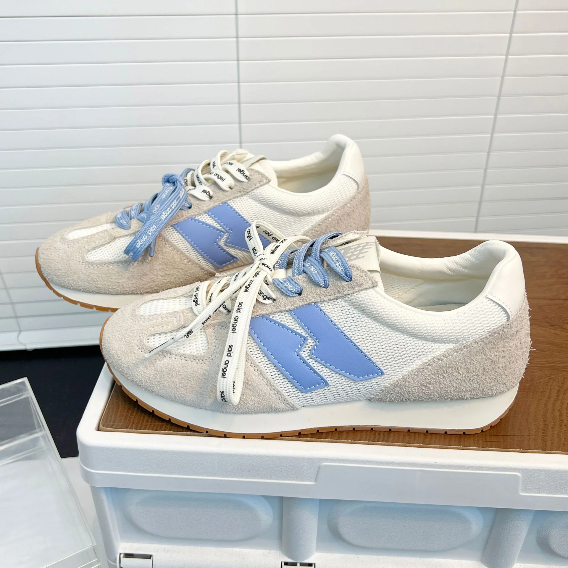 Damen Sportliche Sneakers mit atmungsaktiver Mesh-Oberfläche und weichem Futter Heidi Mode - Image 3
