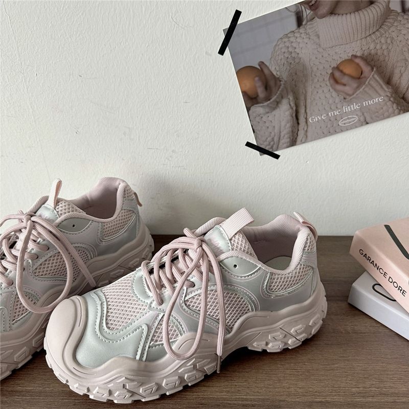 Damen Sportliche Sneakers mit atmungsaktiver Netzoberfläche und gepolsterter Sohle Heidi Mode - Image 3