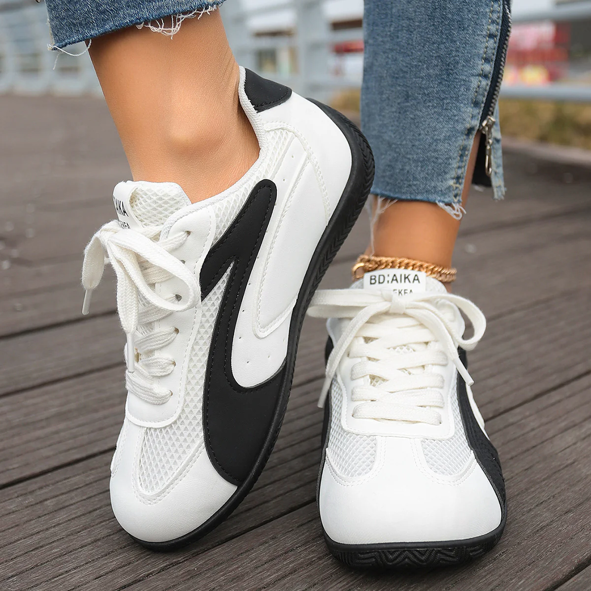Damen Sportliche Sneakers mit atmungsaktiver Oberflächenstruktur und weicher Dämpfung Heidi Mode - Image 2
