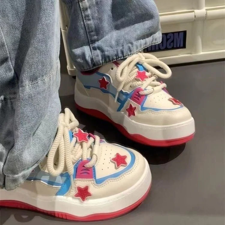 Damen Sportliche Sneakers mit auffälligem Sternen-Design und rutschfester Sohle Heidi Mode - Image 3