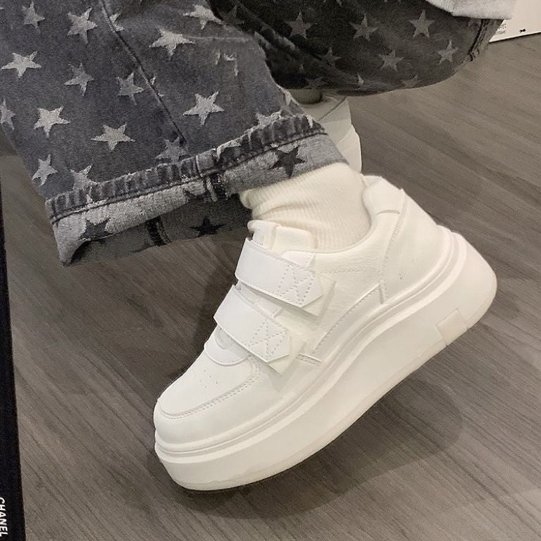 Damen Sportliche Sneakers mit breiter Sohle und elegantem Klettverschluss Heidi Mode - Image 4
