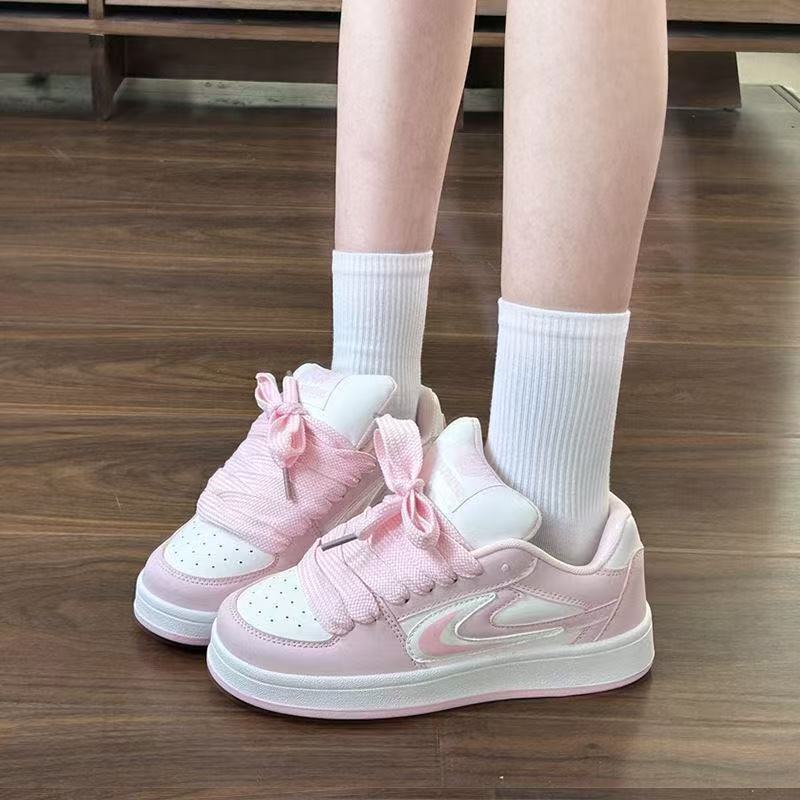 Damen Sportliche Sneakers mit buntem Schnürdesign Heidi Mode