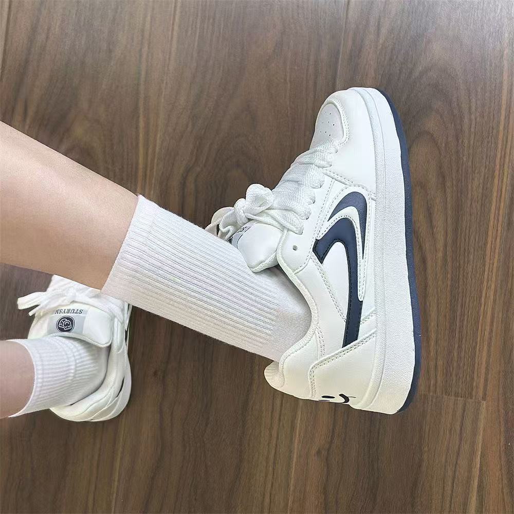 Damen Sportliche Sneakers mit buntem Schnürdesign Heidi Mode - Image 5