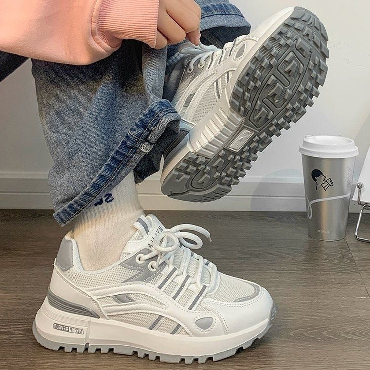 Damen Sportliche Sneakers mit charakteristischer Profilsohle und atmungsaktivem Mesh-Obermaterial Heidi Mode - Image 7