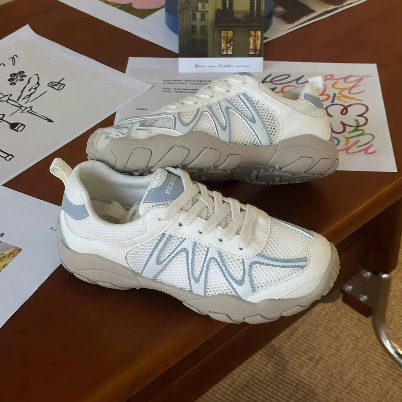 Damen Sportliche Sneakers mit dämpfendem Komfort und atmungsaktiver Konstruktion Heidi Mode - Image 2
