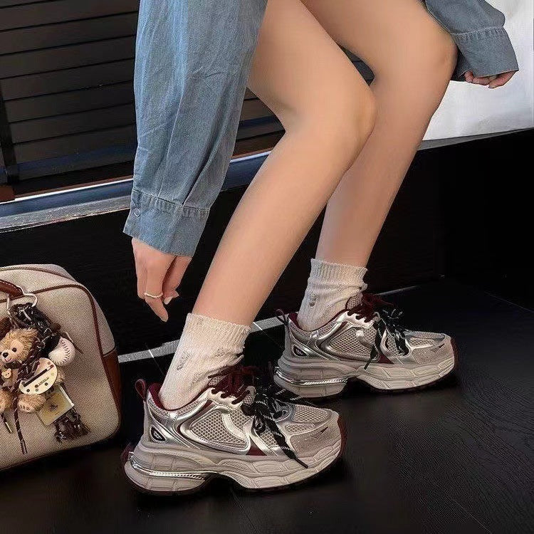 Damen Sportliche Sneakers mit dämpfendem Sohlenprofil und atmungsaktiver Mesh-Oberfläche Heidi Mode - Image 3