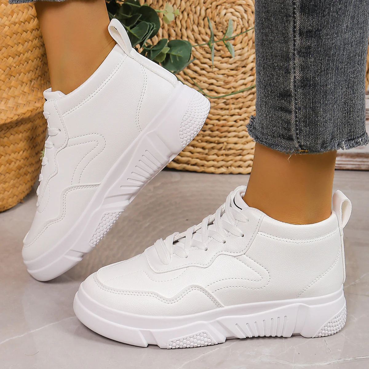 Damen Sportliche Sneakers mit dämpfender Laufsohle und trendigem Design Heidi Mode - Image 2