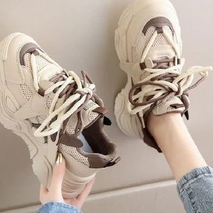 Damen Sportliche Sneakers mit dämpfender Sohlenkonstruktion und innovativem Design Heidi Mode - Image 4