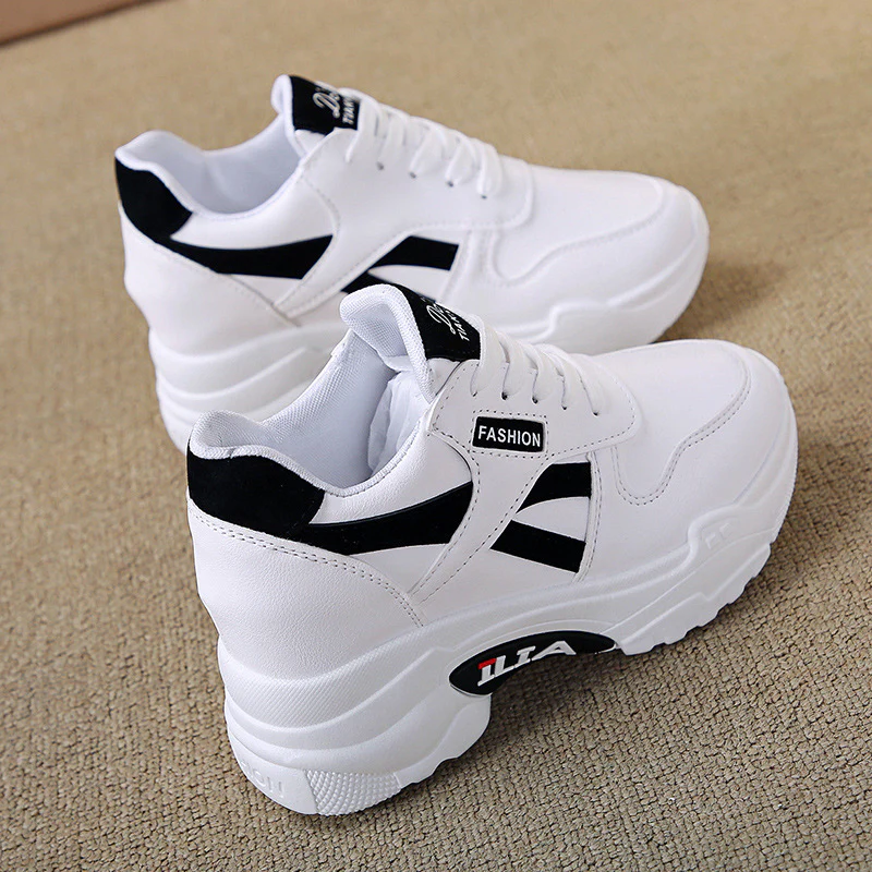 Damen Sportliche Sneakers mit dickem Profil und modischen Akzenten Heidi Mode - Image 2