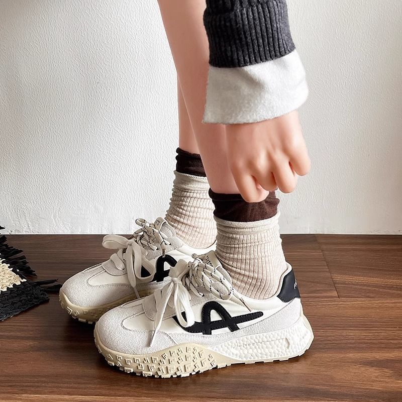 Damen Sportliche Sneakers mit dicker Profilsohle und atmungsaktivem Obermaterial Heidi Mode - Image 3