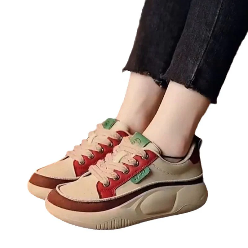 Damen Sportliche Sneakers mit dicker Sohle und komfortablem Obermaterial Heidi Mode - Image 5