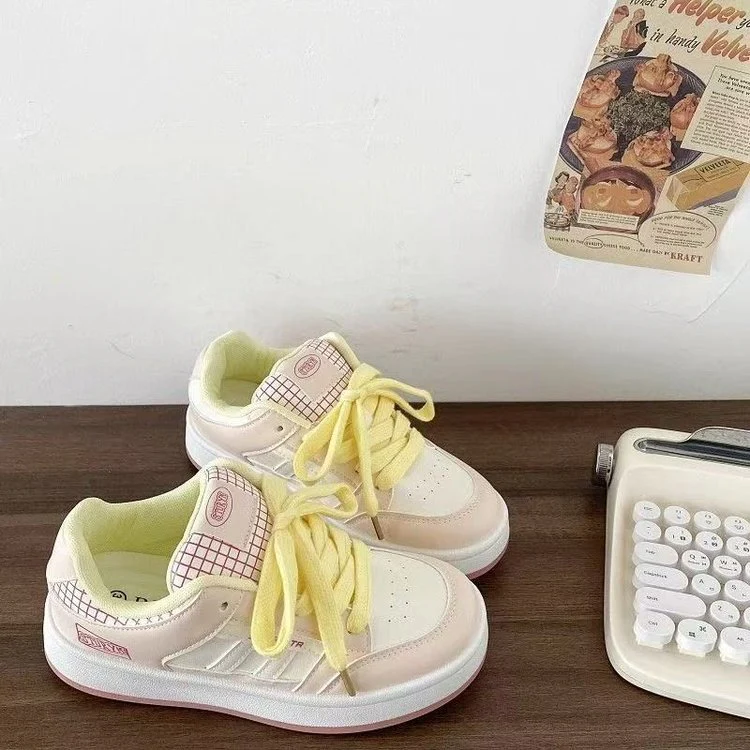 Damen Sportliche Sneakers mit einzigartigem Design und atmungsaktivem Obermaterial Heidi Mode - Image 3