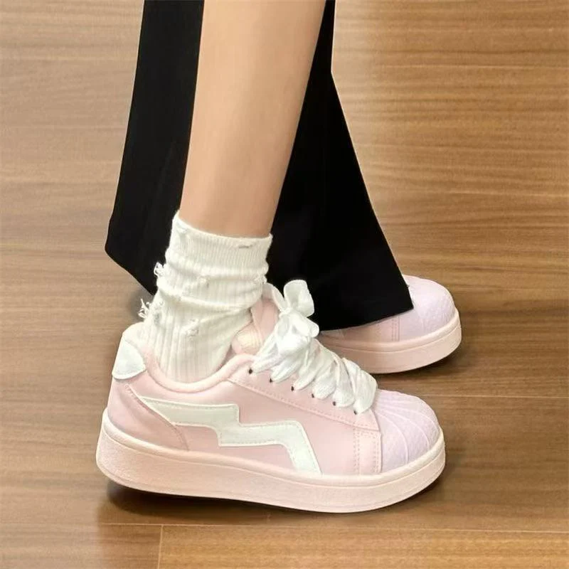 Damen sportliche Sneakers mit einzigartiger Oberflächenstruktur und bequemer Dämpfung Heidi Mode - Image 2