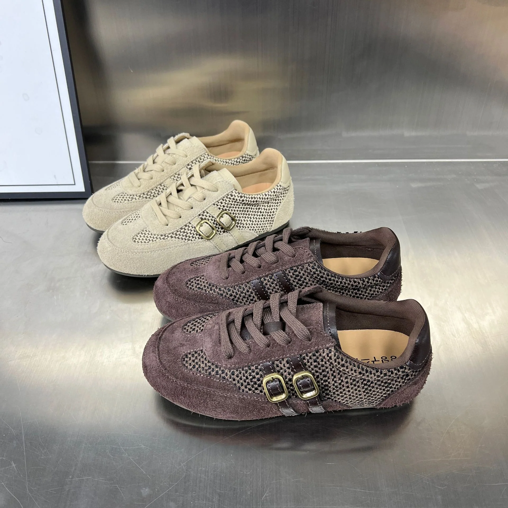 Damen Sportliche Sneakers mit elegantem Geflecht und modischem Schnallenverschluss Heidi Mode - Image 3